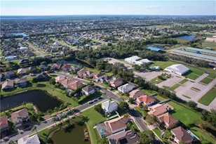 2073 Cape Heather Cir, Cape Coral, FL 33991 - Photo 39
