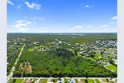 18181 Pioneer Rd, Fort Myers, FL 33908 - Photo 9