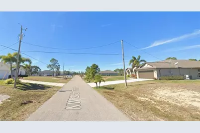 2416 NW 28th Ter, Cape Coral, FL 33993 - Photo 3