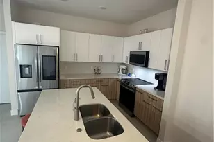 1613 N Gator Cir, Cape Coral, FL 33909 - Photo 5