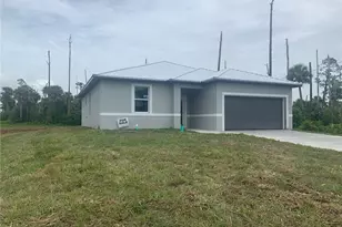 8031 Melody Cir, Labelle, FL 33935 - Photo 1