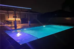 852 NE 7th Pl, Cape Coral, FL 33909 - Photo 3