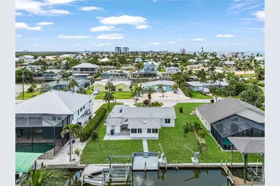 331 Washington Ct, Fort Myers Beach, FL 33931 - Photo 23