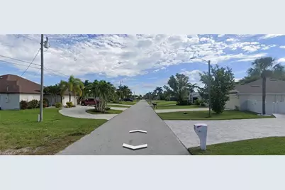 1709 SW 43rd Ter, Cape Coral, FL 33914 - Photo 9