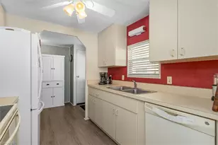 511 Crampton Ln, North Fort Myers, FL 33903 - Photo 11