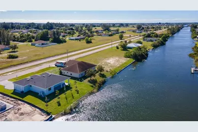 2601 Diplomat Pkwy W, Cape Coral, FL 33993 - Photo 23