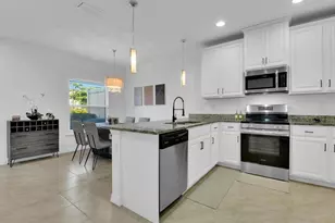 12526 Laurel Cove Dr, Fort Myers, FL 33913 - Photo 5