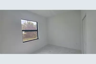 1631 NE 34th St, Cape Coral, FL 33909 - Photo 13