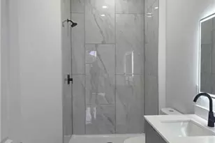 1631 NE 34th St, Cape Coral, FL 33909 - Photo 11