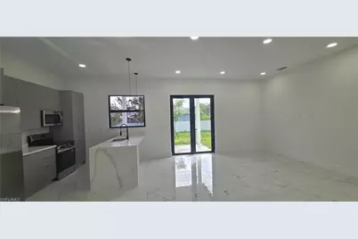 1631 NE 34th St, Cape Coral, FL 33909 - Photo 3