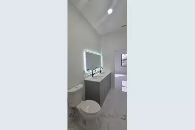 306 NE 10th Ter, Cape Coral, FL 33909 - Photo 11