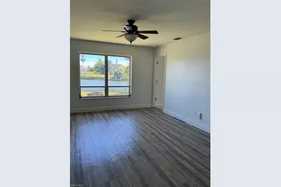 109 NE 20th Ct, Cape Coral, FL 33909 - Photo 11