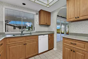 1413 SE 39th St, Cape Coral, FL 33904 - Photo 9