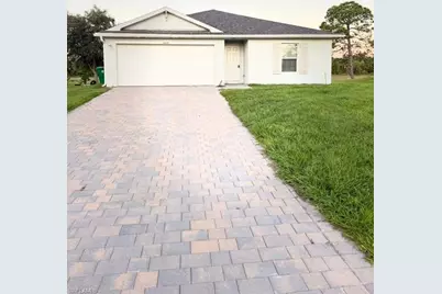 5019 Moon Ln, Labelle, FL 33935 - Photo 1