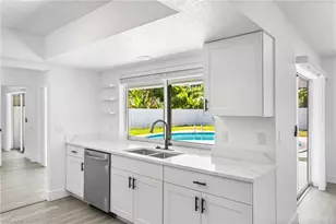 618 SE 28th Terrace, Cape Coral, FL 33904 - Photo 11