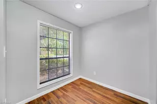 8723 Fancy Finch Dr, Tampa, FL 33614 - Photo 15