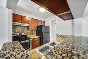 8723 Fancy Finch Dr, Tampa, FL 33614 - Photo 11