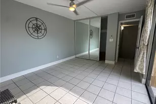 1708 Park Meadows Dr, Fort Myers, FL 33907 - Photo 23