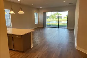 11537 Foxbriar Ln, Fort Myers, FL 33913 - Photo 5