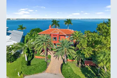 5844 Riverside Ln, Fort Myers, FL 33919 - Photo 1