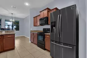 1213 SW 22nd Pl, Cape Coral, FL 33991 - Photo 5