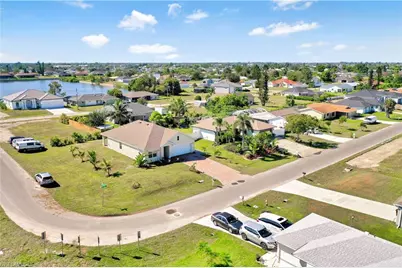 1514 NE 13th Ter, Cape Coral, FL 33909 - Photo 19