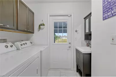 1528 NW 17th Ter, Cape Coral, FL 33993 - Photo 29