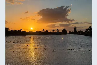 824 NE 6th Ave, Cape Coral, FL 33909 - Photo 11