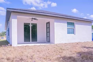 1416 Floral Dr, Fort Myers, FL 33916 - Photo 3