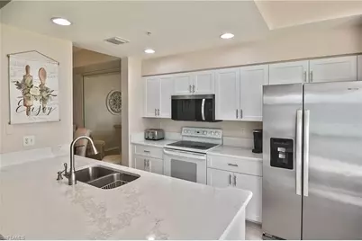 8076 Queen Palm Ln #436, Fort Myers, FL 33966 - Photo 11