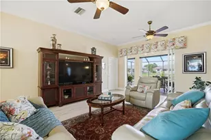 622 SE 8th Pl, Cape Coral, FL 33990 - Photo 5