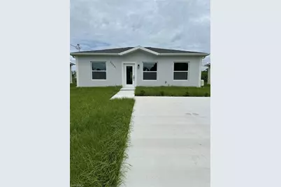 23031 Roundtree Ave, Alva, FL 33920 - Photo 1