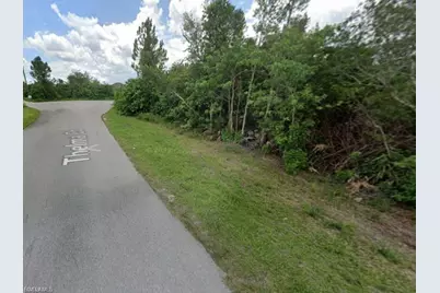 441 Thelma Ct, Lehigh Acres, FL 33972 - Photo 5