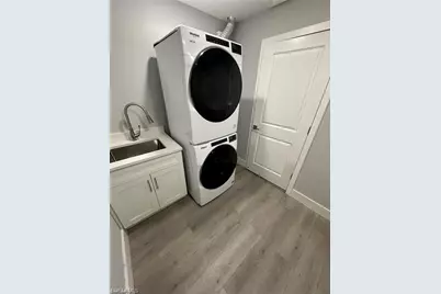 1292 Thompson St, North Fort Myers, FL 33903 - Photo 9