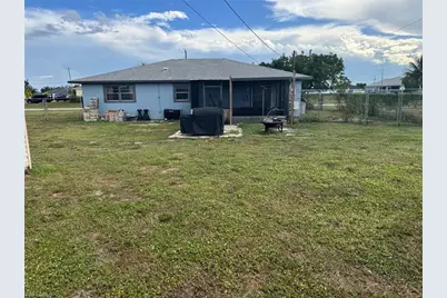 1941 NE 14th St, Cape Coral, FL 33909 - Photo 37