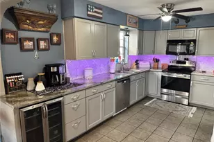 1941 NE 14th St, Cape Coral, FL 33909 - Photo 17