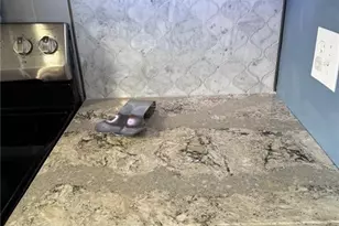 1941 NE 14th St, Cape Coral, FL 33909 - Photo 15