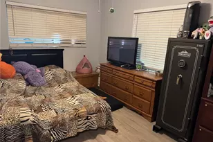 1941 NE 14th St, Cape Coral, FL 33909 - Photo 31