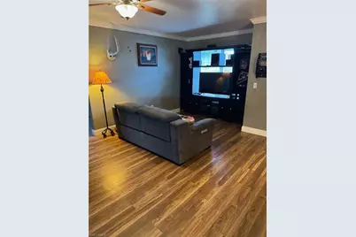 1941 NE 14th St, Cape Coral, FL 33909 - Photo 7