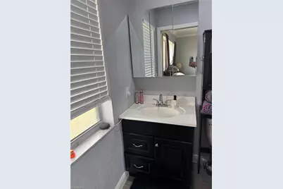 1941 NE 14th St, Cape Coral, FL 33909 - Photo 27