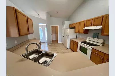 18231 Beauty Berry Ct, Lehigh Acres, FL 33972 - Photo 11