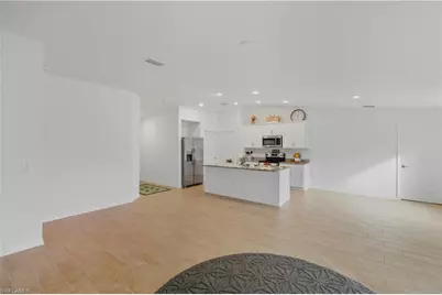 3749 NE 15th Pl, Cape Coral, FL 33909 - Photo 5