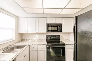 1123 SW 48th Terrace, Cape Coral, FL 33914 - Photo 5