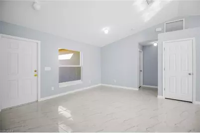 945 Memphis Ave S, Lehigh Acres, FL 33974 - Photo 33