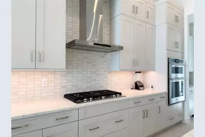 9077 Wisteria Way, Naples, FL 34114 - Photo 5