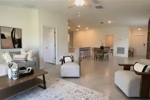 17712 Paradiso Wy, North Fort Myers, FL 33917 - Photo 3