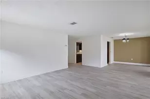 5573 Trellis Ln, Fort Myers, FL 33919 - Photo 9