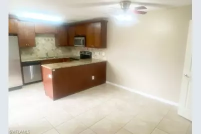 1520 Park Meadows Dr #4, Fort Myers, FL 33907 - Photo 3