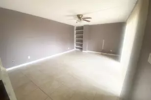 1520 Park Meadows Dr, Fort Myers, FL 33907 - Photo 9