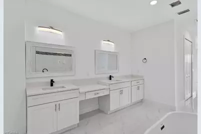 238 Narcissus Ave S, Lehigh Acres, FL 33974 - Photo 15